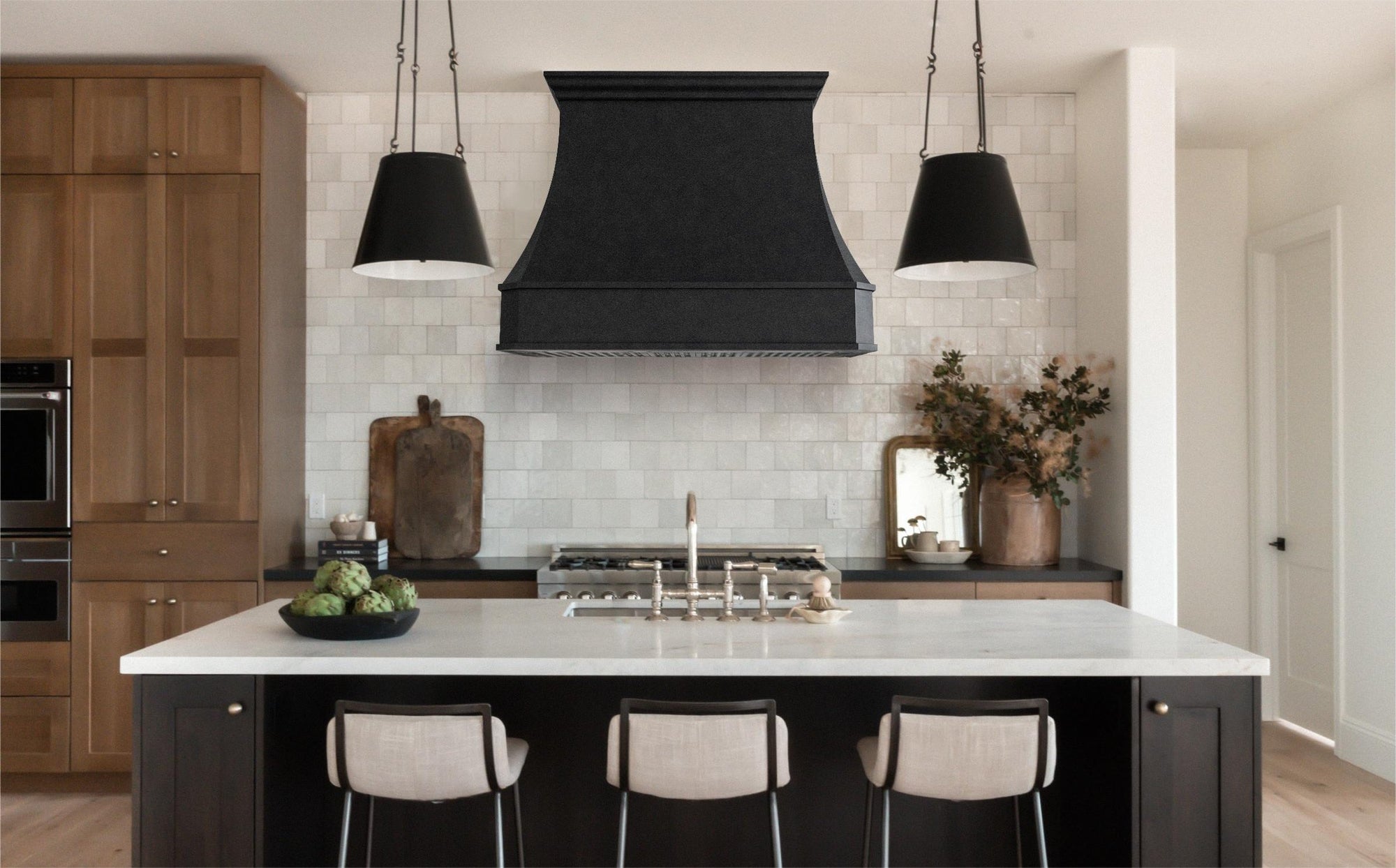 Are black stainless steel range hoods in style?