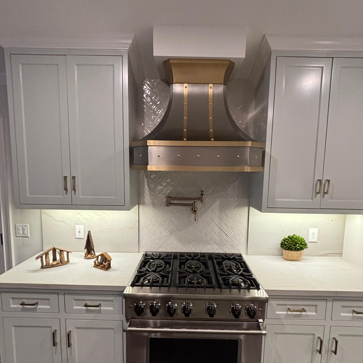 Fobest Stainless Steel Range Hood with Brass Crown FSS-295